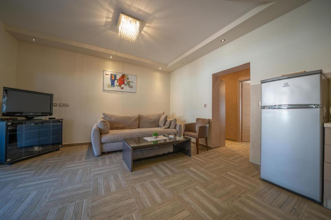 Apartments Milunovic Котор Екстериор снимка