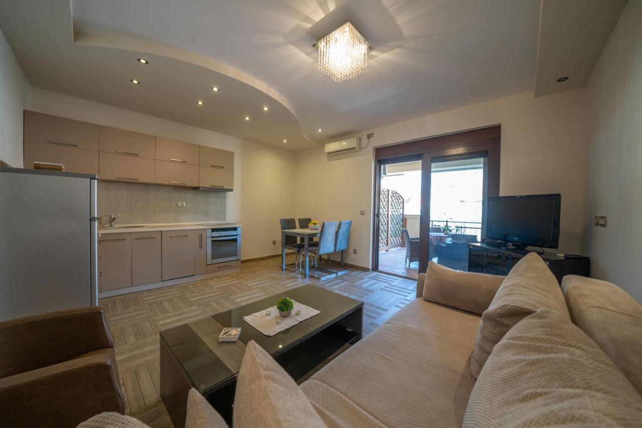 Apartments Milunovic Котор Екстериор снимка