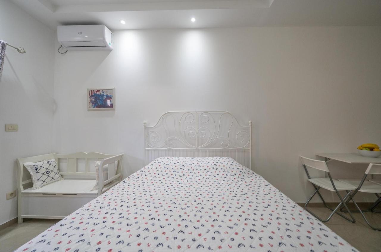 Apartments Milunovic Котор Екстериор снимка
