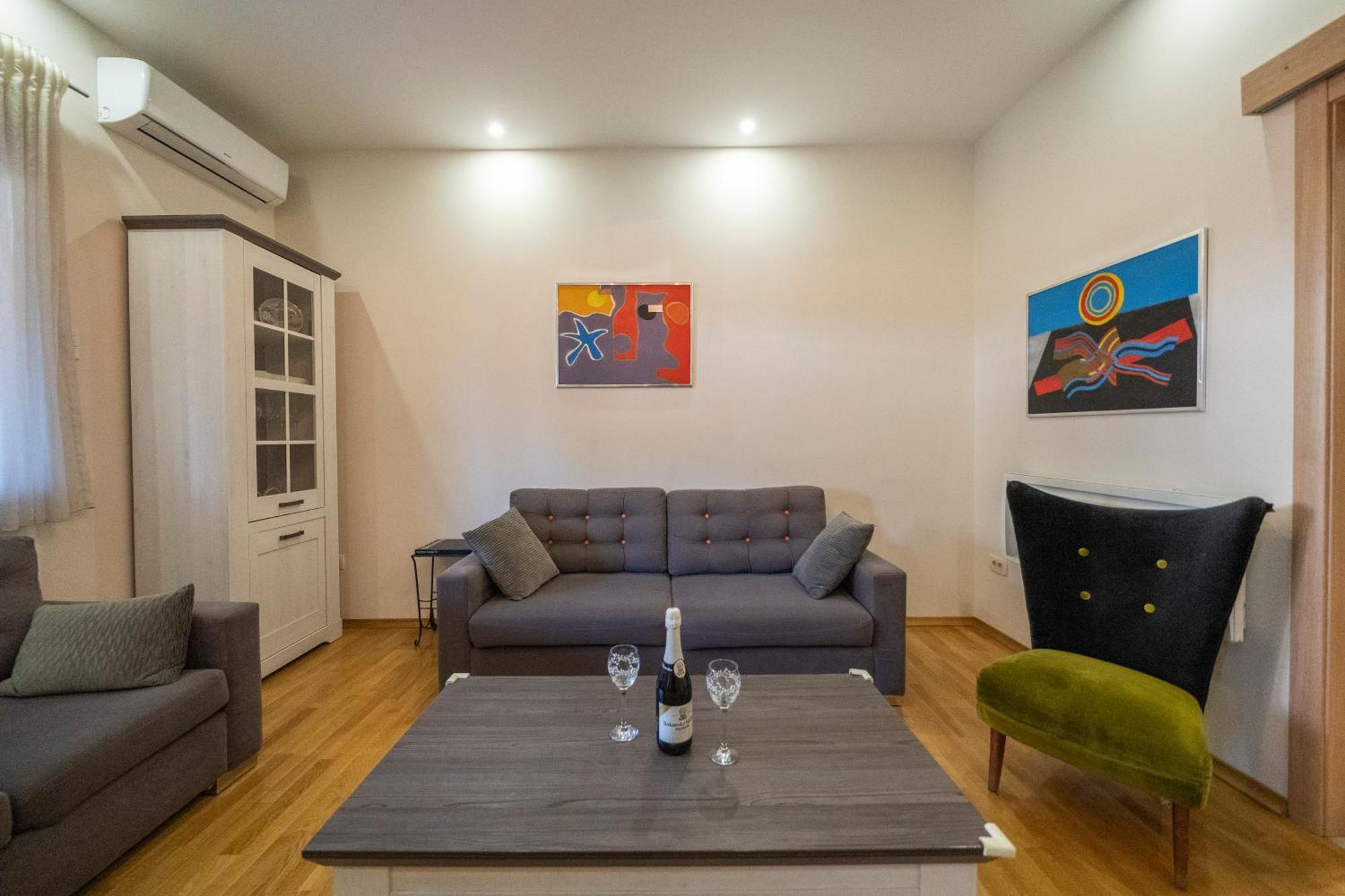 Apartments Milunovic Котор Екстериор снимка